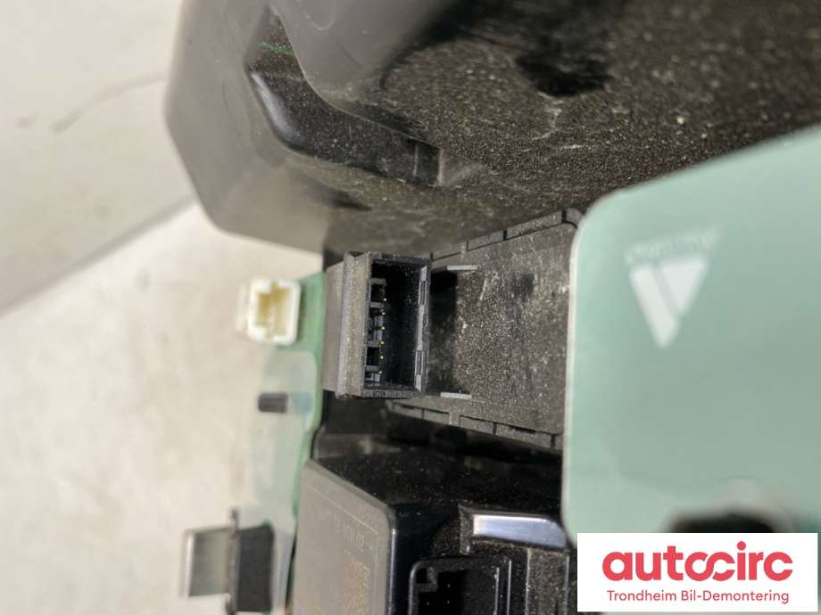 Taklyspanel til Isuzu D-Max 2021-->> (Type III) (8974725262|8975265681|8975103140)