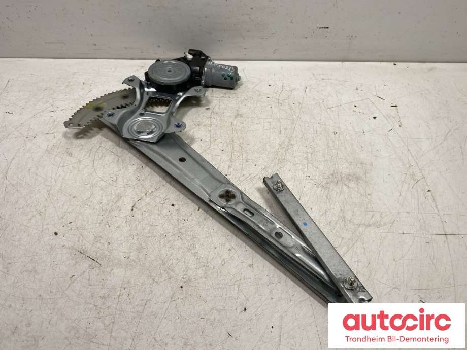 Ruteheis høyre foran til Isuzu D-Max 2021-->> (Type III) (8978348630|)