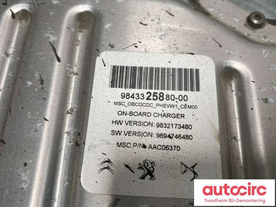 Batterilader (OBC - On Board Charger) til Peugeot 3008 2016-->> (Type II) (9843325880|1677091780|1691422880)