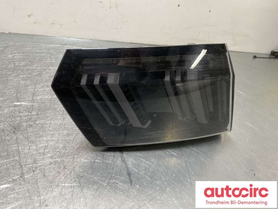 Baklykt venstre indre til Peugeot 3008 2016-->> (Type II) (9836231480|)