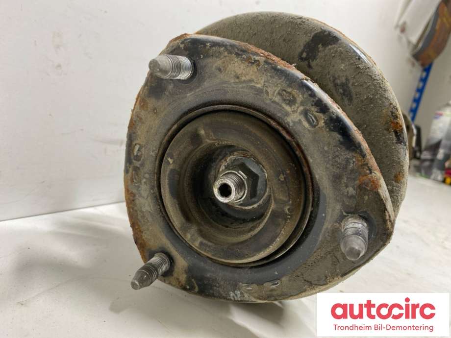 Fjærbein venstre foran til Suzuki Grand Vitara 2005-2015 (Type III)  (4160265J00|07665534FL|)