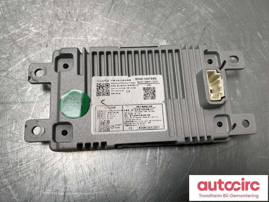 Dashbord trådløs mobillader til MG S5, 2025-->>  (11812749NO)