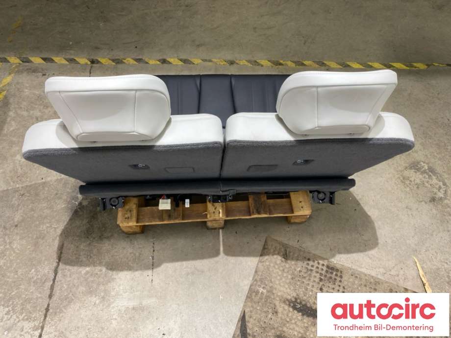Sete bak til Kia EV9 2023-->>  (89A16DO000C27|89A35DO000|)