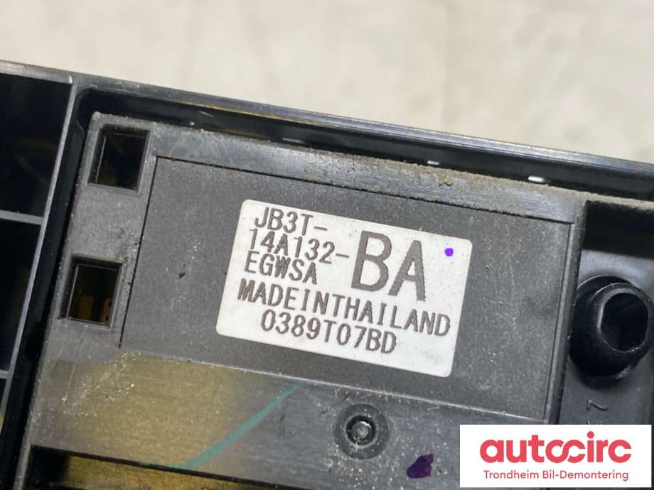 Bryter ruteheis førerdørspanel til Ford Ranger / Ranger Raptor 2015-2022 (2255154|JB3T-14A132-EGWSA|JB3T-14A132-BA3ZHE)