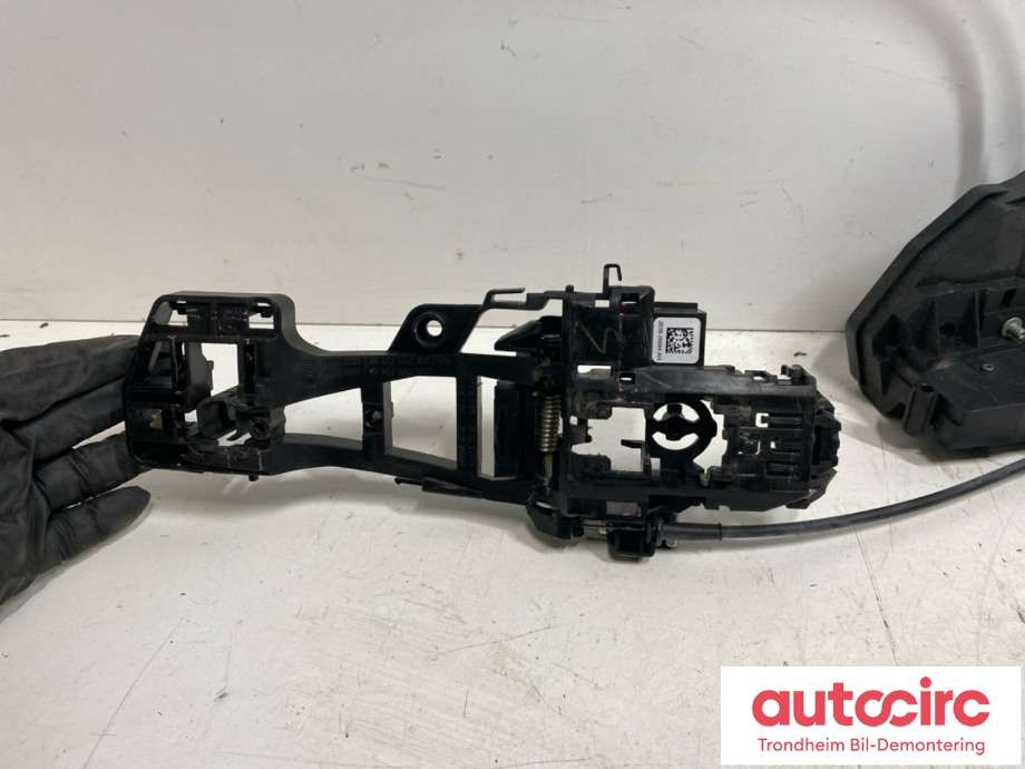 Låsekasse høyre bak til Ford Ranger / Ranger Raptor 2015-2022  (2113096|CM5AA26412BB|)