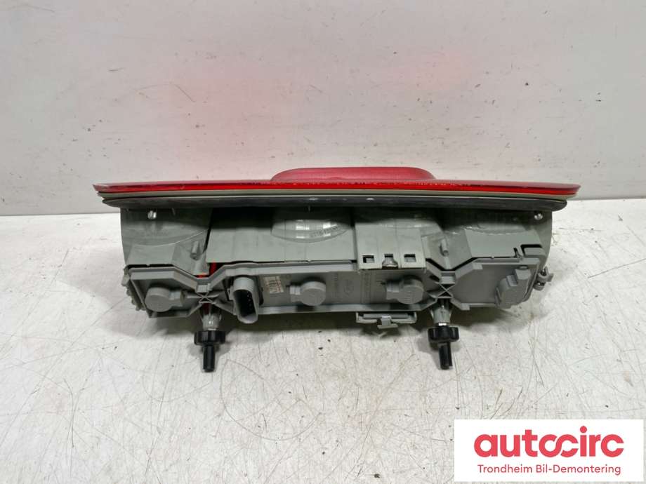 Baklykt høyre til Ford Transit Connect 2009-2013 (Type I, Fase 2) (9T16-13404-AC|9T16-13404-AD|5177810)