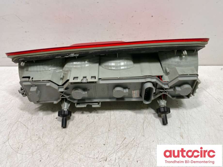 Baklykt venstre til Ford Transit Connect 2009-2013 (Type I, Fase 2) (9T16-13405-AC|9T16-13405-AD|5177813)