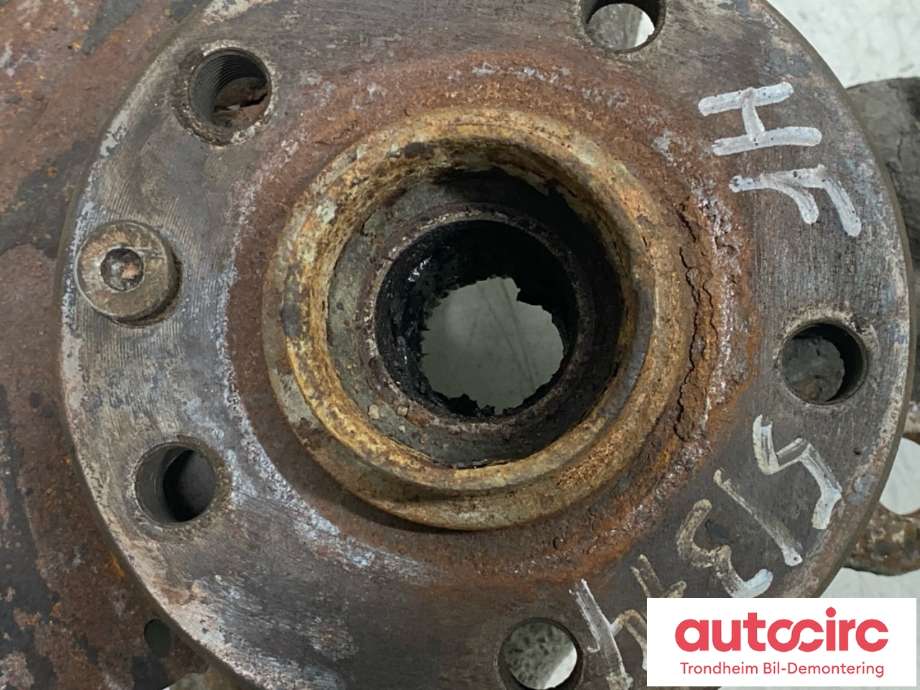 Hjulspindel høyre foran til VW Transporter / Caravelle 1990-2003 (T4) (T4) (7D0 407 258 A|)