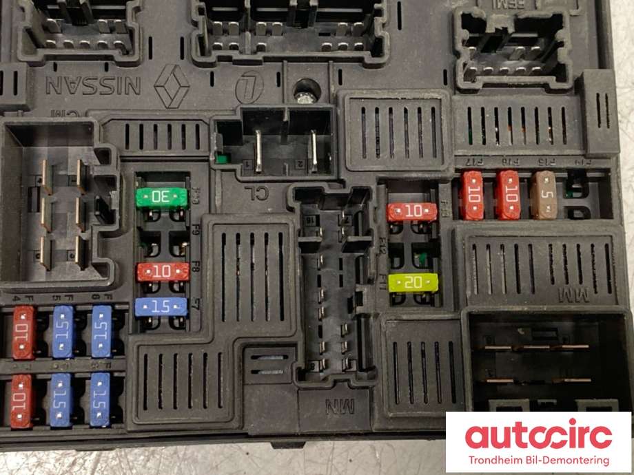 Sikringsboks motorrom til Nissan Qashqai 2014-2021 (Type II) (284B7 4BA0A|284B7-4BA3A|)