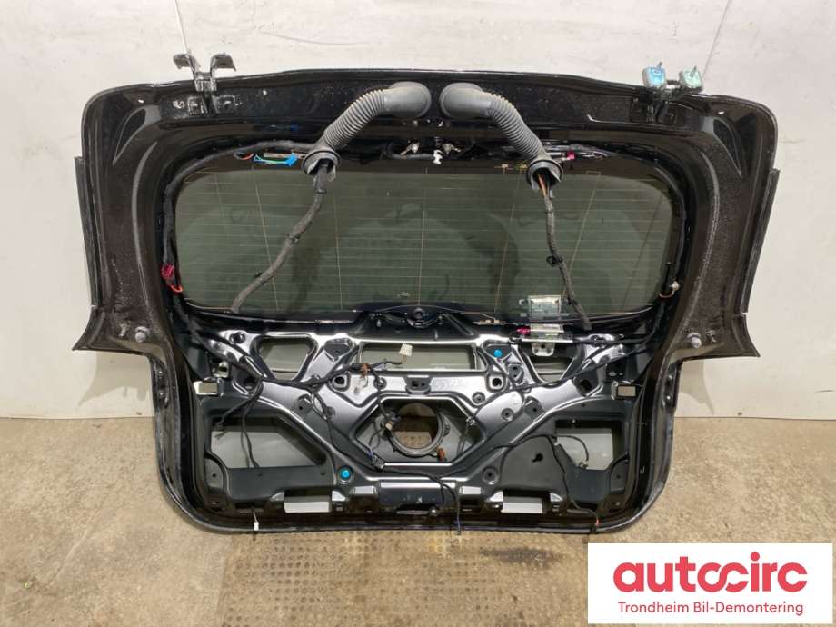 Bakluke til Mercedes EQA 2021-->> (A2437400100|A 243 740 01 00|)