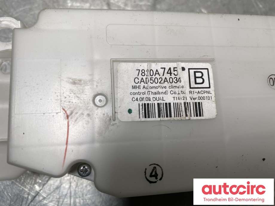 Varmeapparat betjening til Mitsubishi L200 2015-2019 (Type V, Fase 1)  (7820A745|)