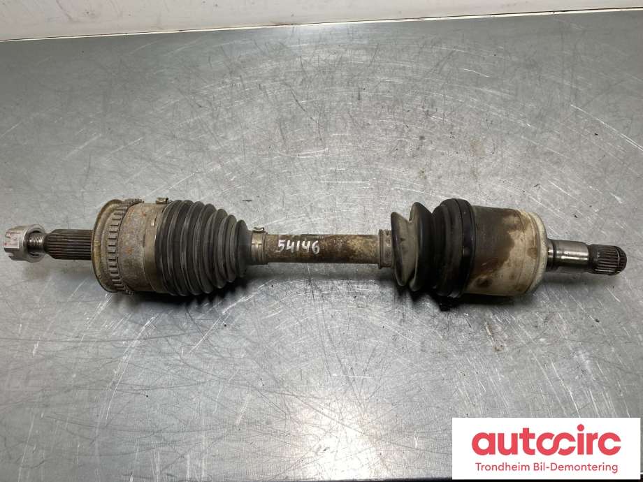 Drivaksel venstre foran, diesel/automat til Mitsubishi L200 2015-2019 (Type V, Fase 1) (3815A581|)