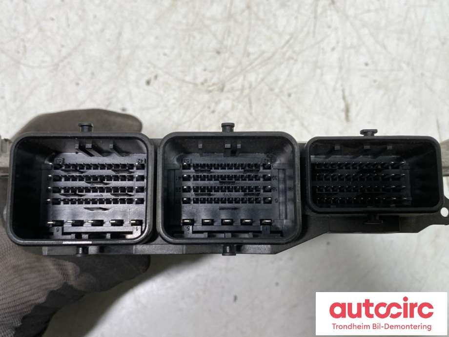 Styreenhet motor til Peugeot Partner 2008-2015 (Type II, Fase 1) (BOSCH|9807885980|0281030546|)