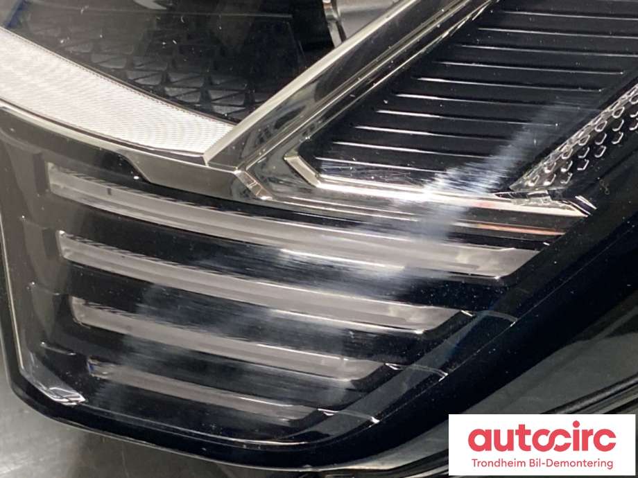 Frontlykt venstre full-LED til Audi e-tron 2018-->>  (4KE941781|)
