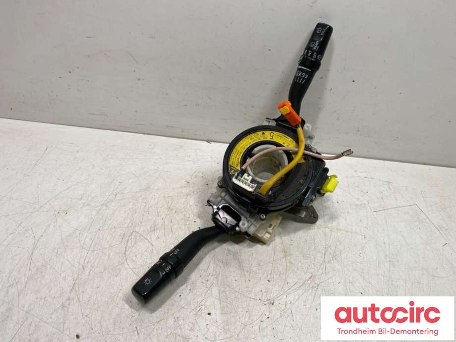 Bryter combi til Toyota Hiace 2007-2012 (Fase 3)  (843102F590|)