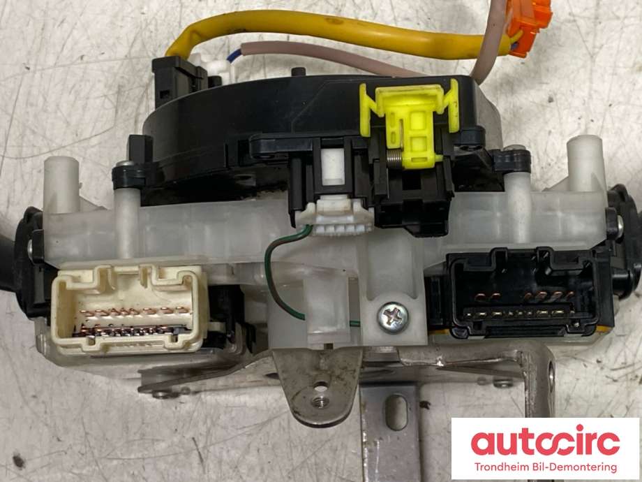 Bryter combi til Toyota Hiace 2007-2012 (Fase 3)  (843102F590|)