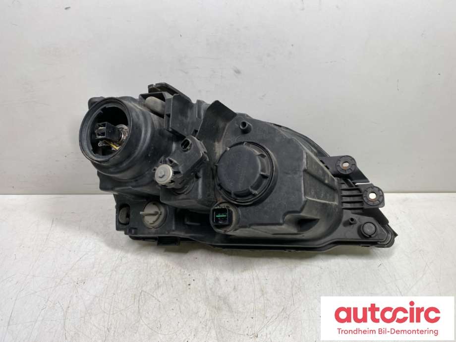 Frontlykt venstre halogen til Kia Sorento 2003-2009 Type I  (921013E510|)