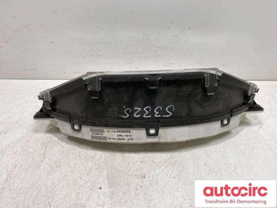 Instrumentpanel til Volvo S80 1998-2006 (Type I)  (8251281|9499668|)