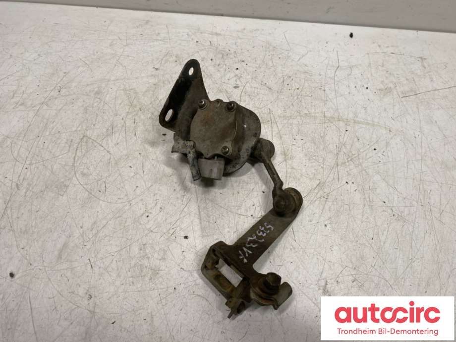Sensor nivå, høyre foran til Toyota Avensis 2003-2008 (Type II)  (8940520020|)