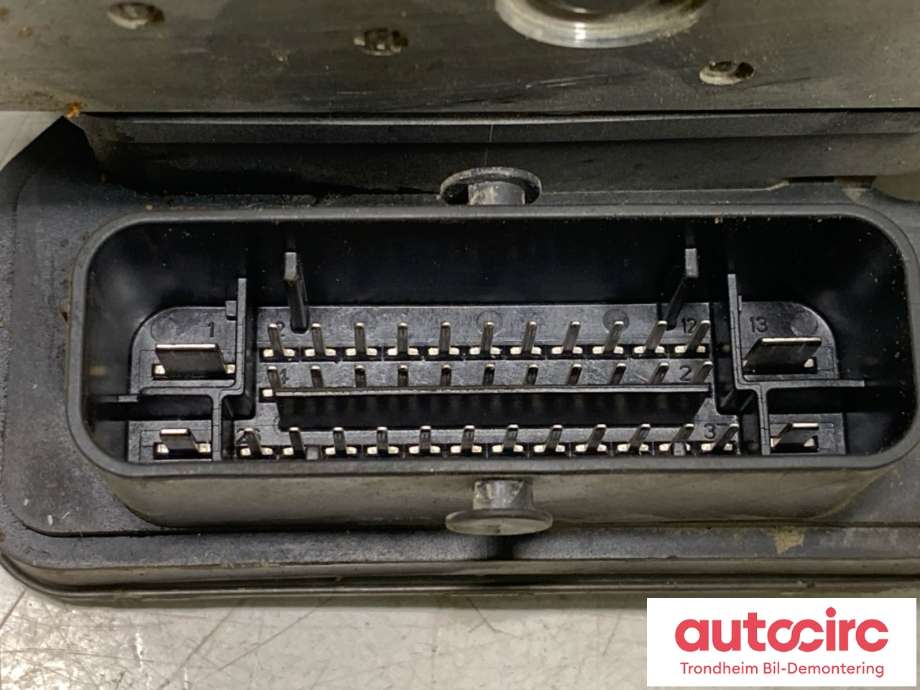 ABS sentral til Mercedes E-Klasse 2013-2016 (Fase 2) (W212) (W212) (A 212 431 96 12|A212 431 08 48|A 212 431 09 48)
