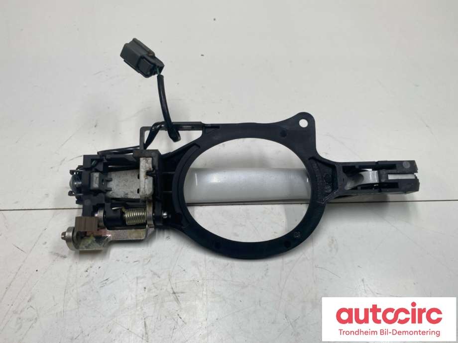 Dørhåndtak utv høyre foran til Mitsubishi Outlander 2015-->> (Type III, Fase 2)  (5716A014WB|80610W020P|)