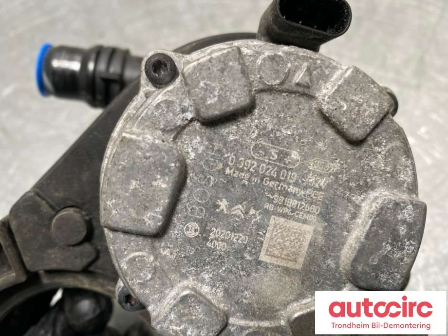 Vannpumpe elektrisk til Peugeot 3008 2016-->> (Type II)  (9818812580|)