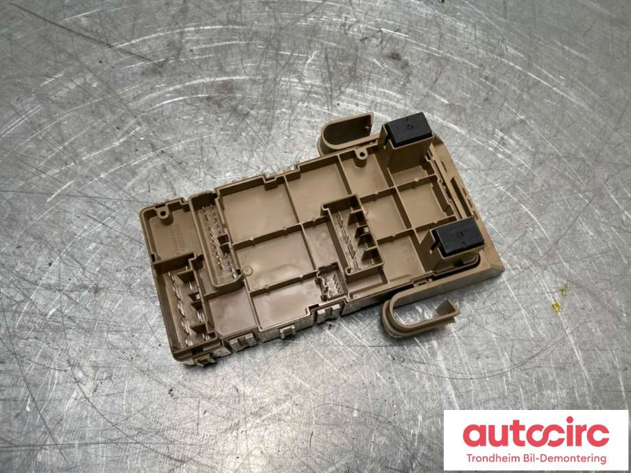 Sikringsboks til Subaru Legacy 2009-2015 (82201AJ000|)