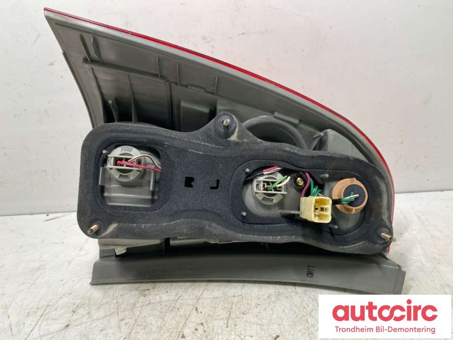 Baklykt høyre til Toyota Corolla 2002-2007  (8155502280|)