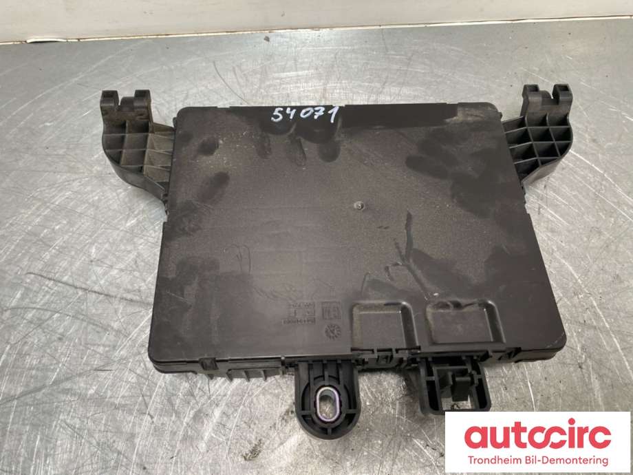 Sikringsboks bagasjerom til Opel Insignia A 2009-2014  (13277319|)