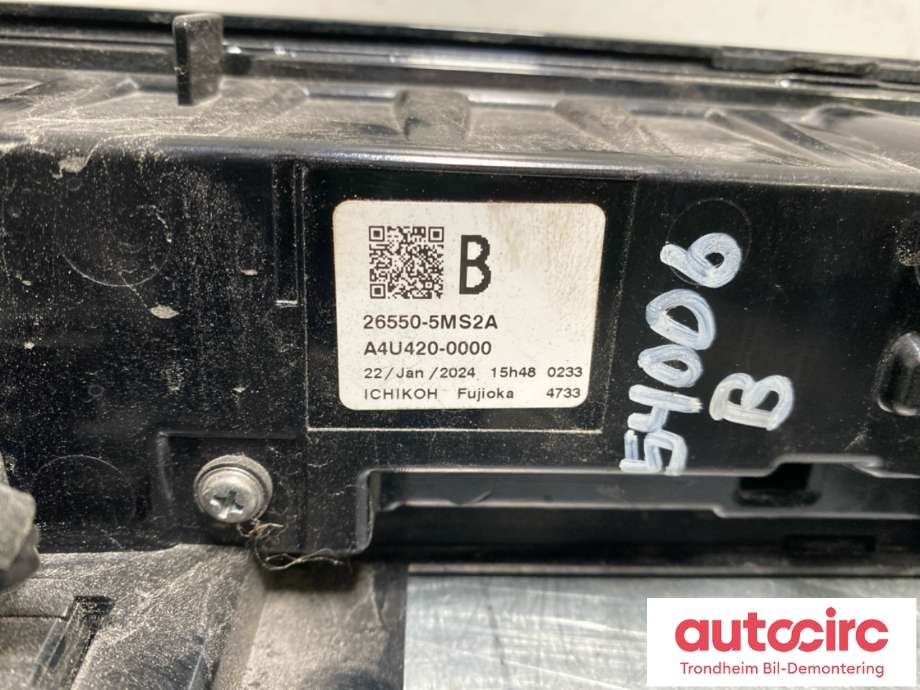 Baklykt midtre til Nissan Ariya 2022-->>  (265505MS2A|)