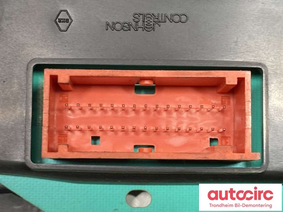 Instrumentpanel til Opel Vivaro A 2006-2014 (93855682|P82000459068D|)