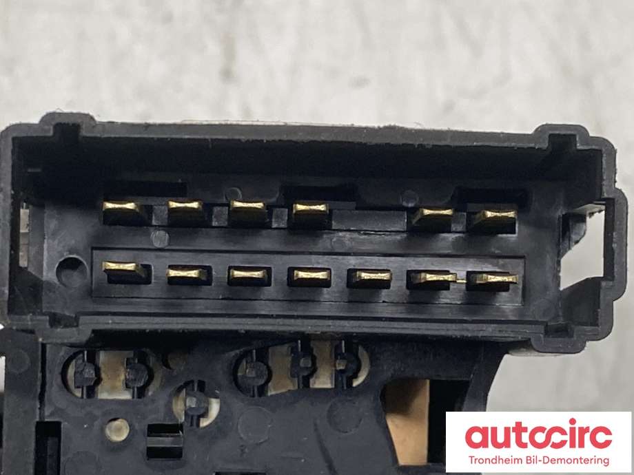 Bryter visker til Opel Vivaro A 2006-2014 (93189791|)