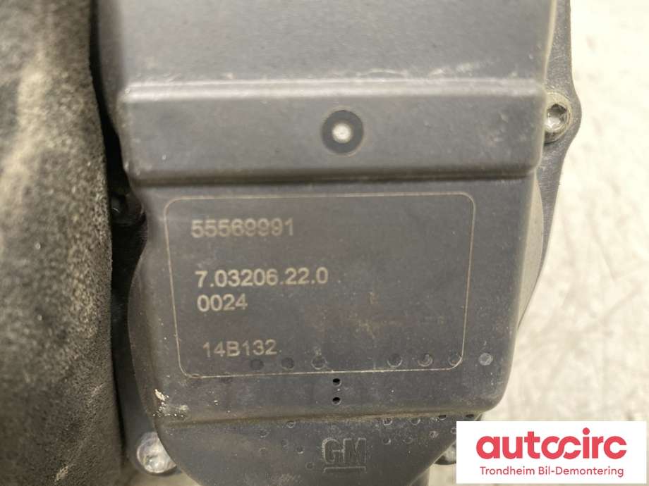 Spjeldhus til Opel Zafira Tourer 2012-2018 (PIERBURG|55569991|)