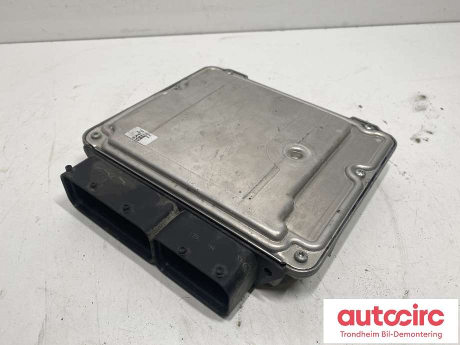 Styreenhet motor til Opel Insignia A 2009-2014  (BOSCH|55573539|55573560|55575349| 55573330| 0 281 015 774)