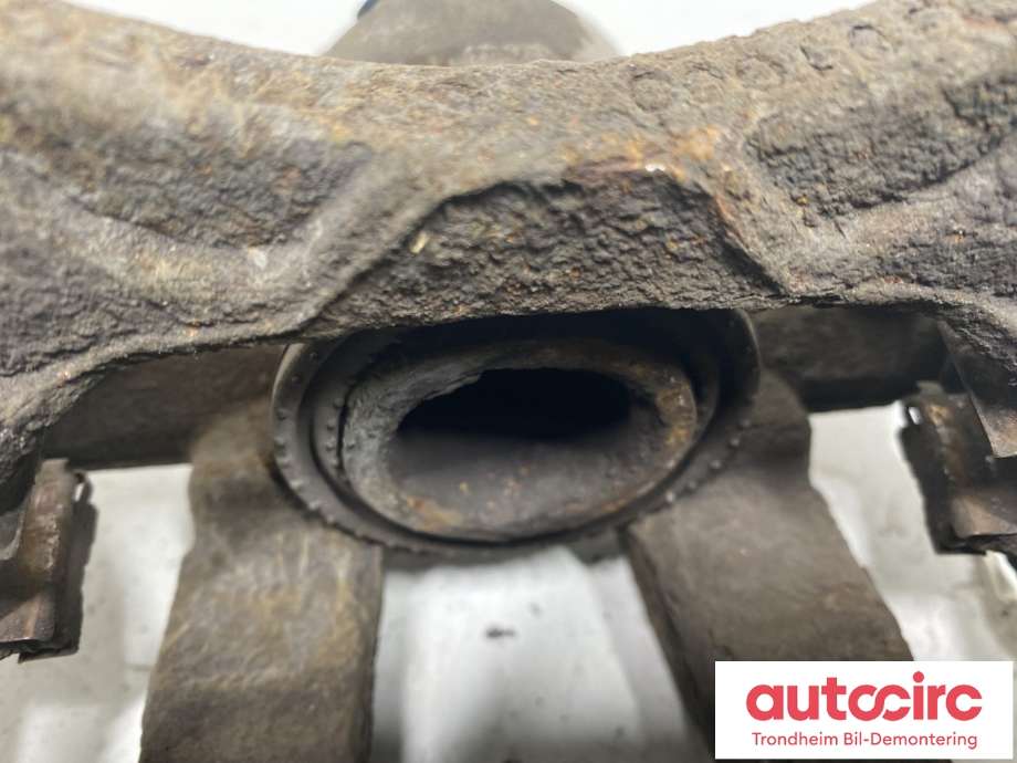 Bremsecaliper høyre bak til Mercedes Vito 2014-->> (W447) (W447) (A 447 420 05 83|A 447 420 83 00|)
