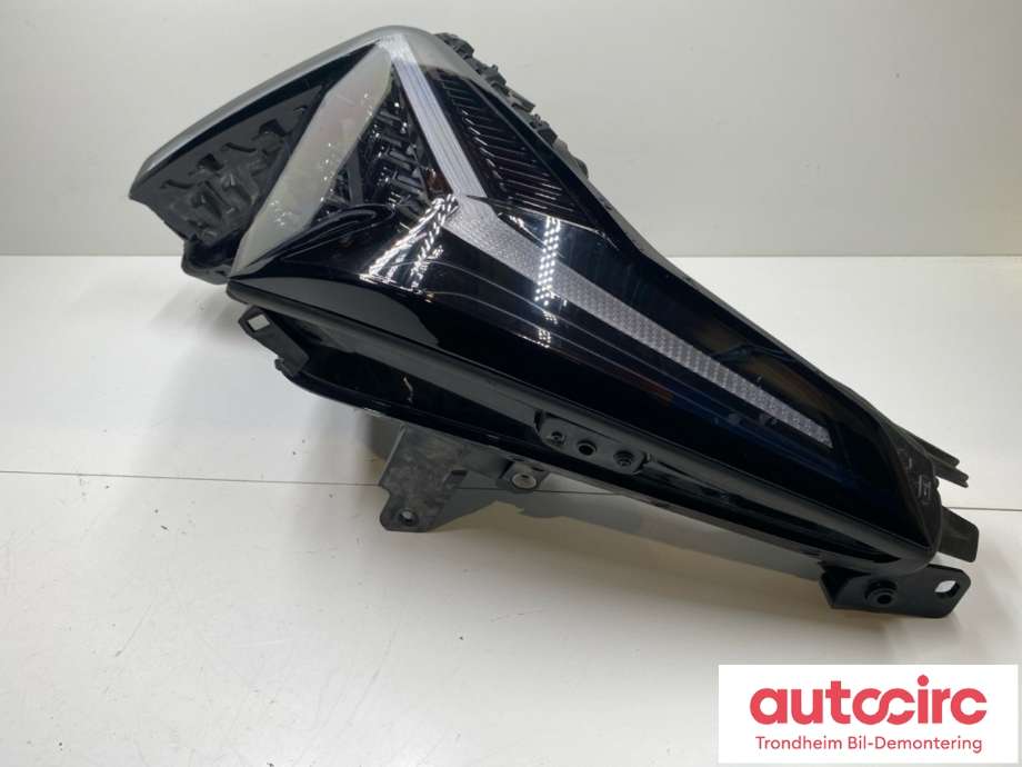 Frontlykt høyre full-LED til Kia EV9 2023-->>  (REDUSERT PRIS/DELELYKT|92102DO130|)