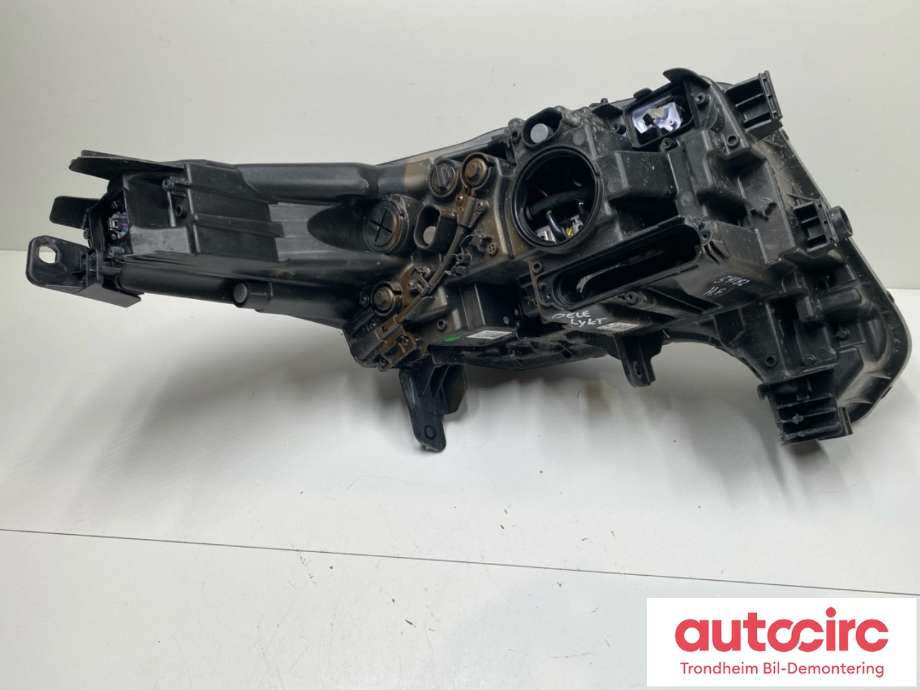 Frontlykt høyre full-LED til Kia EV9 2023-->>  (REDUSERT PRIS/DELELYKT|92102DO130|)