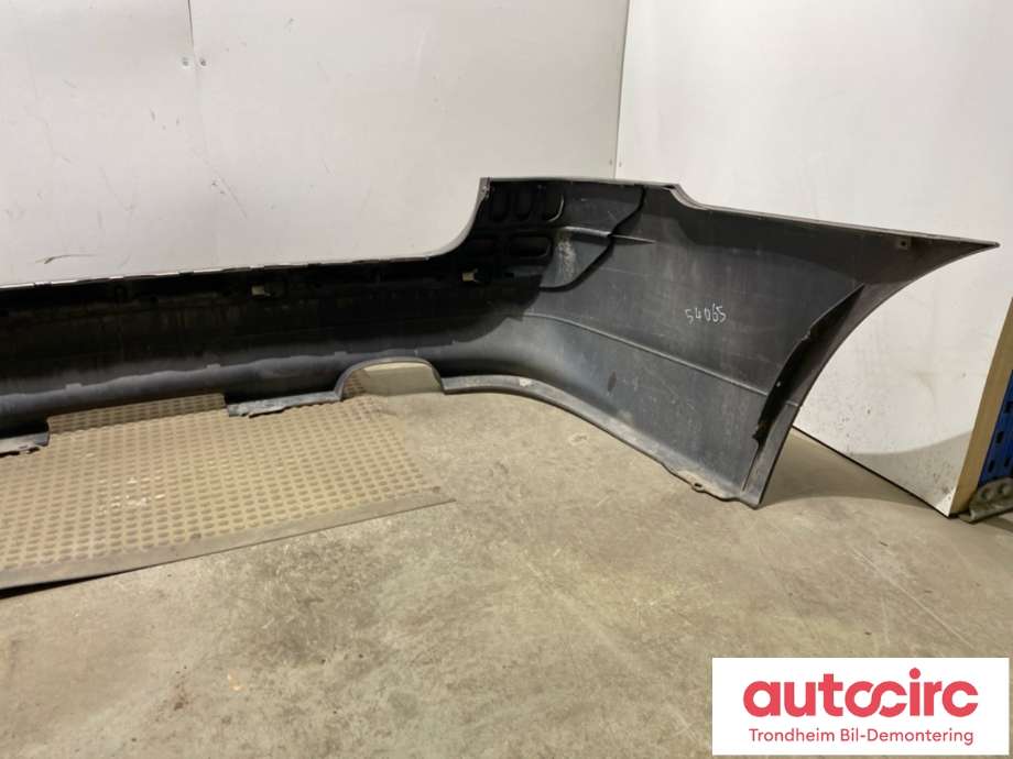 Støtfanger bak til BMW 5-Serie 2003-2010 (E60/E61) (E60/E61) (51127117277|51 12 7 117 277|)