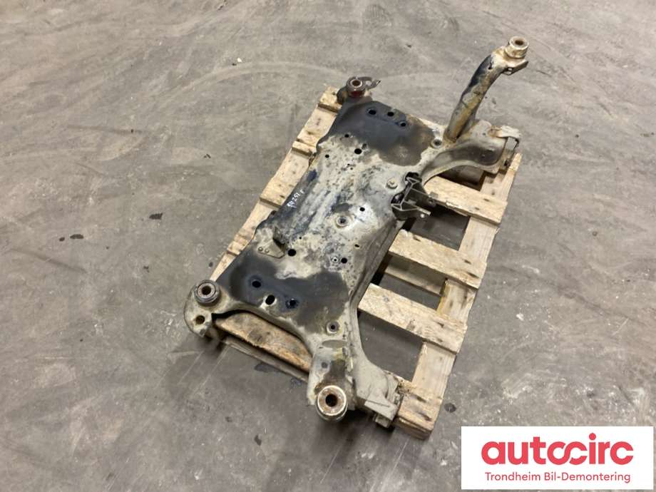 Travers foran hoved til Ford Kuga 2013-2019  (2277077|CV61-5019-AAH|)