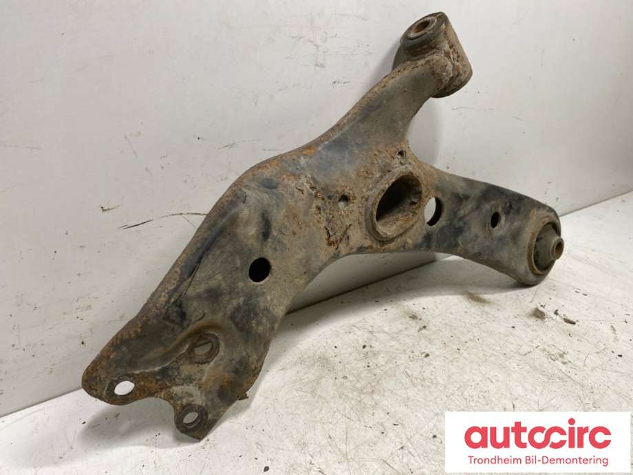 Bærebru høyre foran nedre til Toyota RAV4 2006-2009 (Type III, Fase 1) (4806842060|4806842050|)