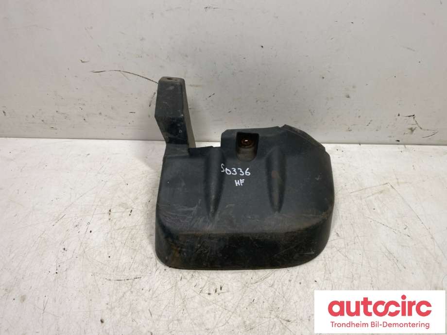 Skvettlapp til Mitsubishi L200 2006-2015 (Type IV) (HØYRE FORAN|MN117448|)