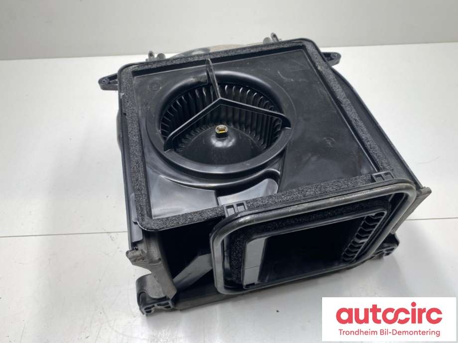 Varmeapparat motor til Kia EV9, 2023-->>  (97113DO500)