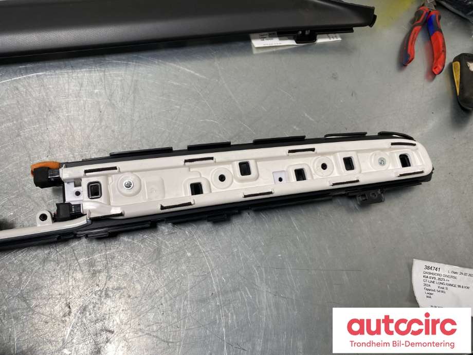 Dashbord diverse til Kia EV9 2023-->>  (92915DO000|)