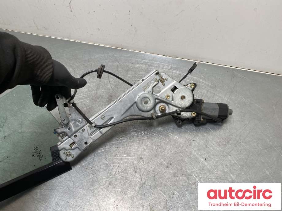 Ruteheis høyre bak til Mercedes SLK 1997-2004 (R170) (R170) (A1706700410|A1706700203|)