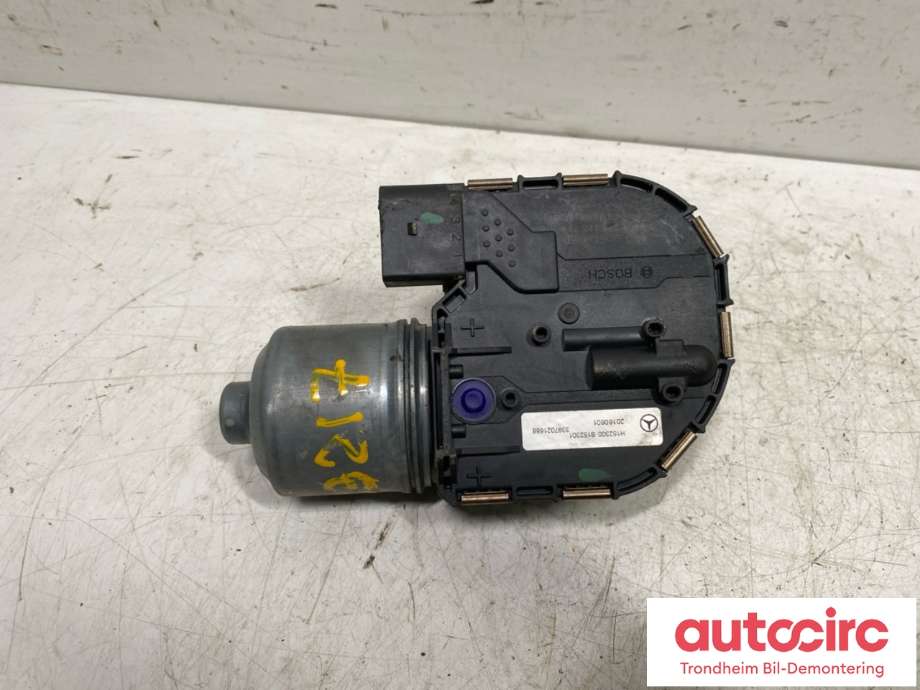 Viskermotor frontrute til Mercedes C-Klasse 2014-2018 (Fase 1) (W205) (W205) (A2058200740|)