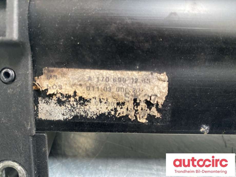 Bagasjerom rollon til Mercedes SLK 1997-2004 (R170) (R170) (A1706900265|)