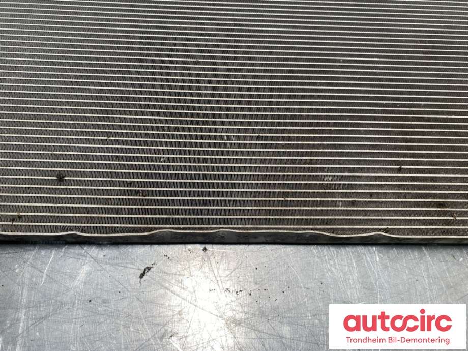 Radiator (automat gir) til Mercedes EQC 2019-->> (A0995003600|)