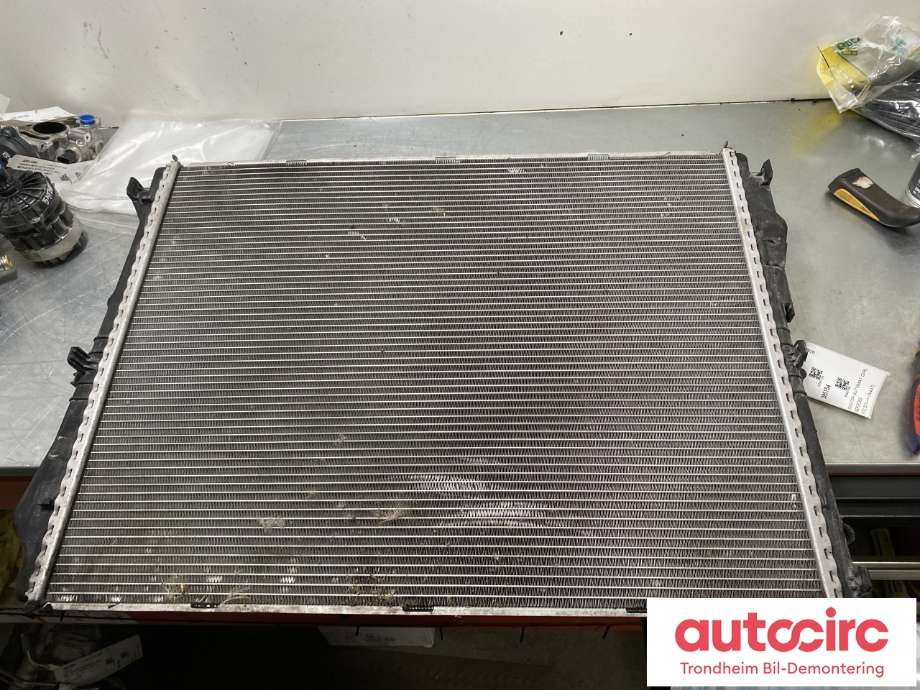 Radiator (automat gir) til Mercedes Vito 2014-->> (W447) (W447) (A0995007100|)