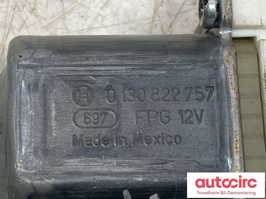 Ruteheis, kun motor, venstre bak til Mercedes ML 2011-2015 (Fase 1) (W166) (W166) (A 166 906 05 01|)