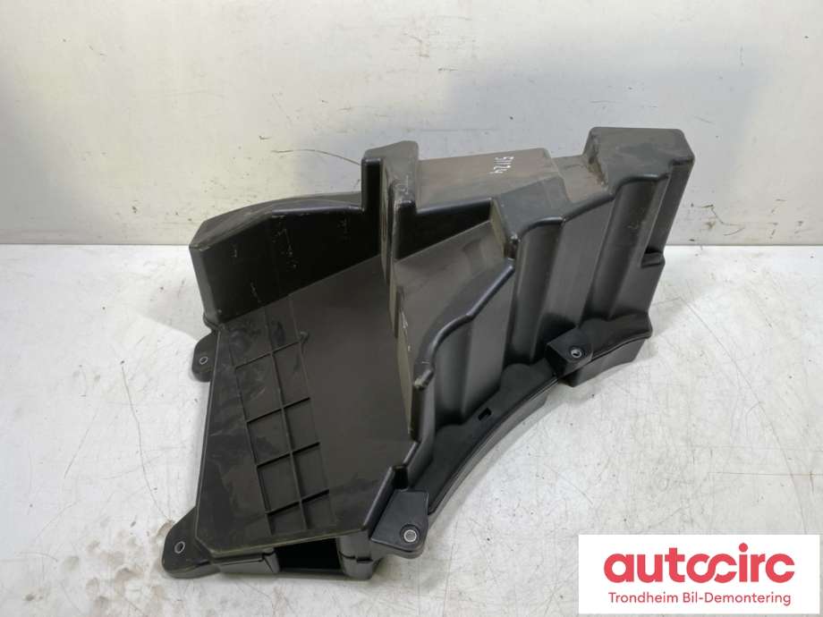 Bilstereo sub-woofer til Porsche Cayenne 2010-2017 (92A) (92A) (BOSE|958 645 010 21|7P5035481K|)